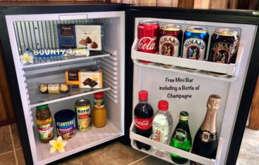 Free minibar at Moorea Suite Love